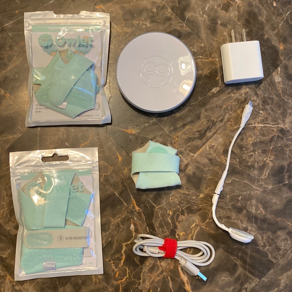 Owlet Smart Sock 2. Need old app. Gently used. 5 socks total